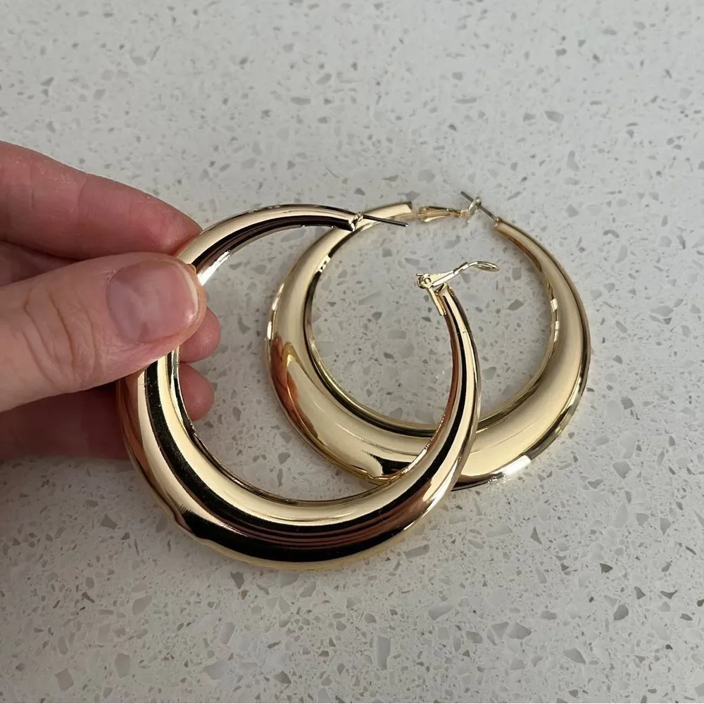 Minimalist Gold Hoop Earrings‎